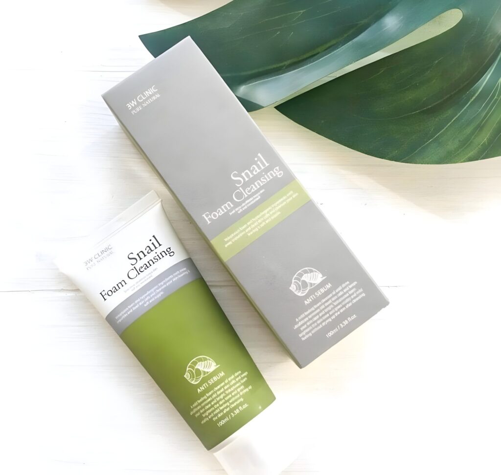3W CLINIC Foam Cleansing Snail 100ml