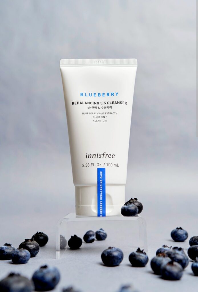 INNISFREE Blueberry Rebalancing 5.5 Cleanser