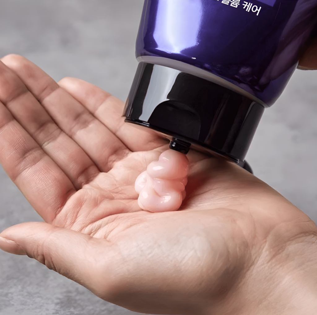 MiseEnScene Aging Care Power Berry Treatment 330ml