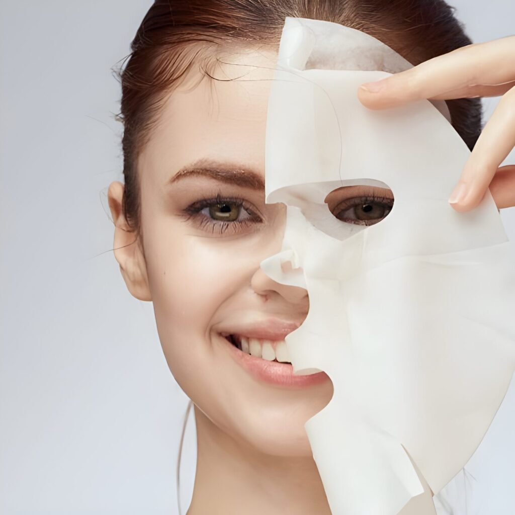 LEBELAGE HYALURONIC COLLAGEN SOLUTION MASK PACK 25g