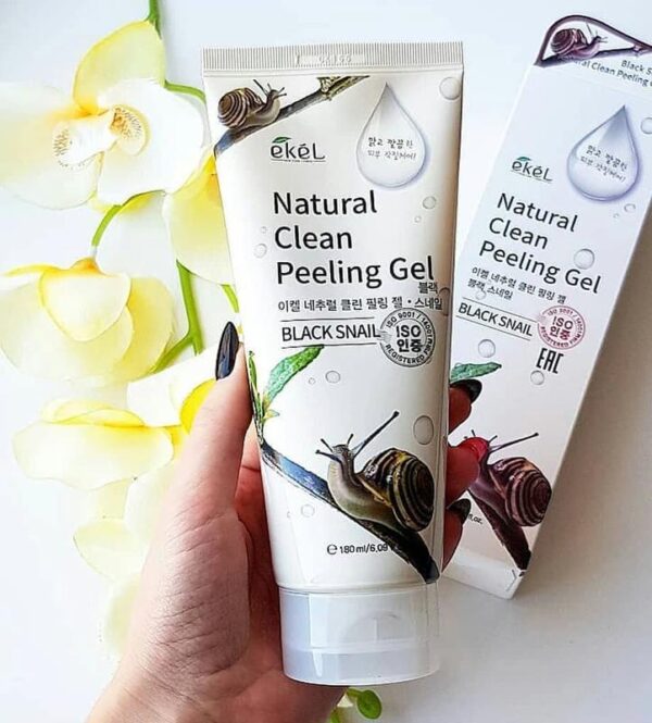 EKEL Natural Black Snail Clean Peeling Gel